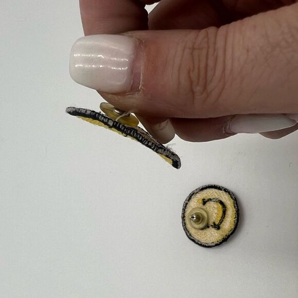 Vintage Handmade Smiley Face Embroidered Stud Earrings - Picture 5 of 5